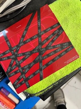 NARS Red and Black Holiday Cheek Set